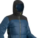 Blau-schwarze Daunenjacke aus Polyester mit Reißverschluss und Kapuze. Perfekt für Outdoor-Abenteuer, auch wenn mal ein kleiner Flicken nötig ist.