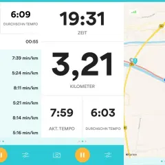 Die laufrouten app zeigt 3,21 km mit einer Durchschnittsgeschwindigkeit von 6:03 min/km. Die Karte zeigt die aktuelle Position.