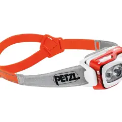 Petzl Swift RL Stirnlampe im Test: Kompakt, hell und reaktiv für Abenteuer.