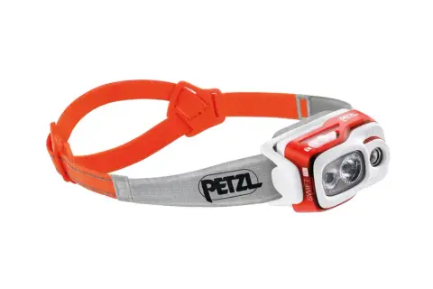 Petzl Swift RL Stirnlampe im Test: Kompakt, hell und reaktiv für Abenteuer.