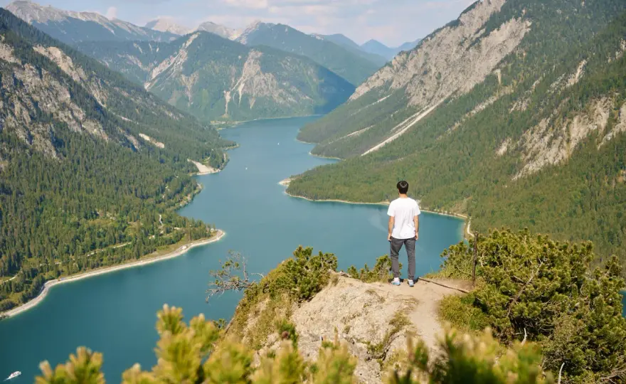 Plansee Wanderung: Die perfekte Seerunde planen & erleben