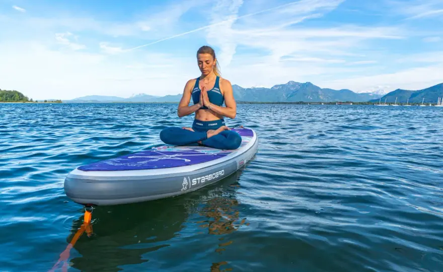 SUP Yoga - Dein Start auf dem Wasser: Tipps & Sicherheit