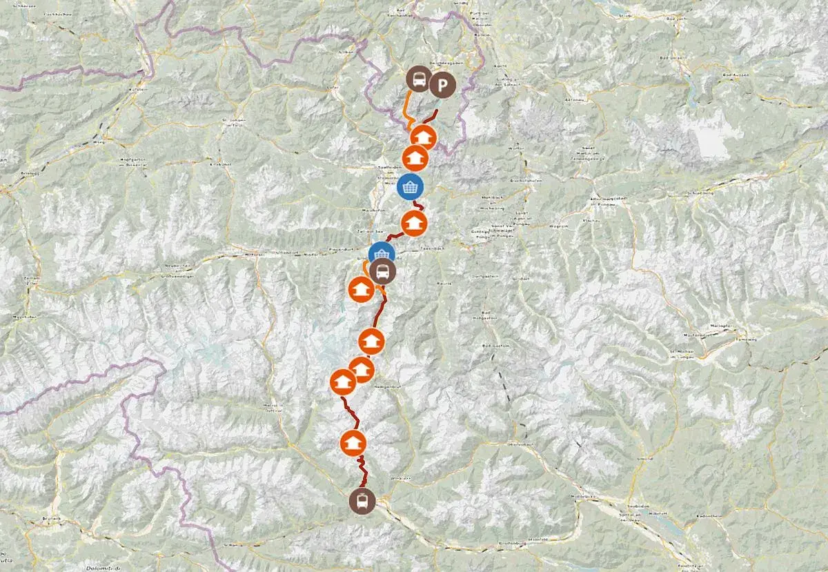 Karte zeigt eine Route von Berchtesgaden nach Lienz mit Markierungen für Sehenswürdigkeiten und Verkehrsmittel.